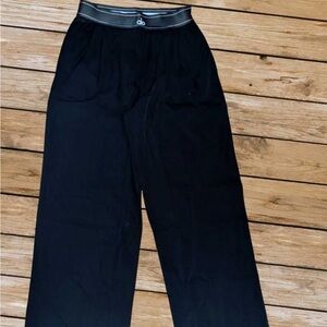 ALO Yoga Black Straight Leg Pants